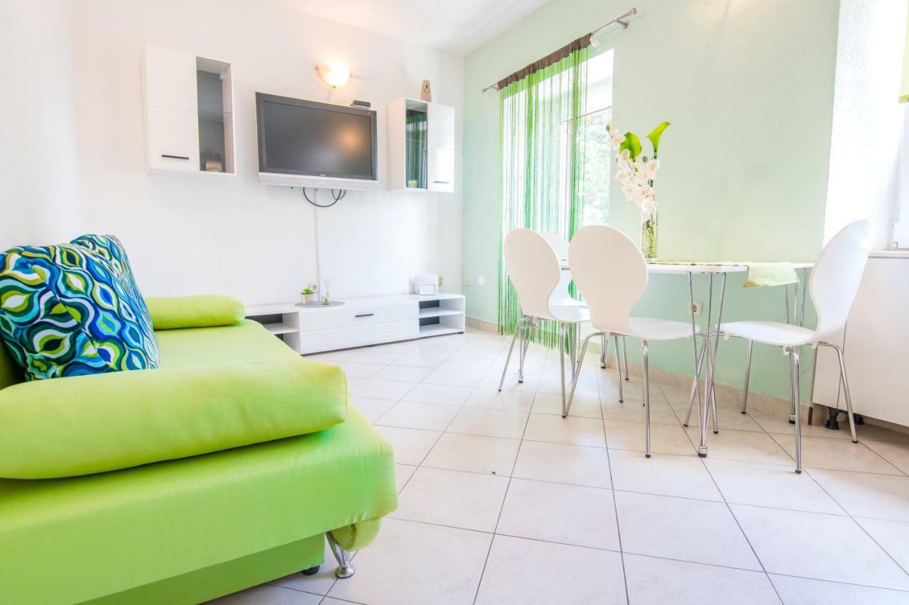 Apartment Ivana Makarska Bagian luar foto